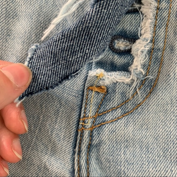 LEVIS Tiny Distressed Cutoffs Denim Shorts size 24 - Picture 3 of 7